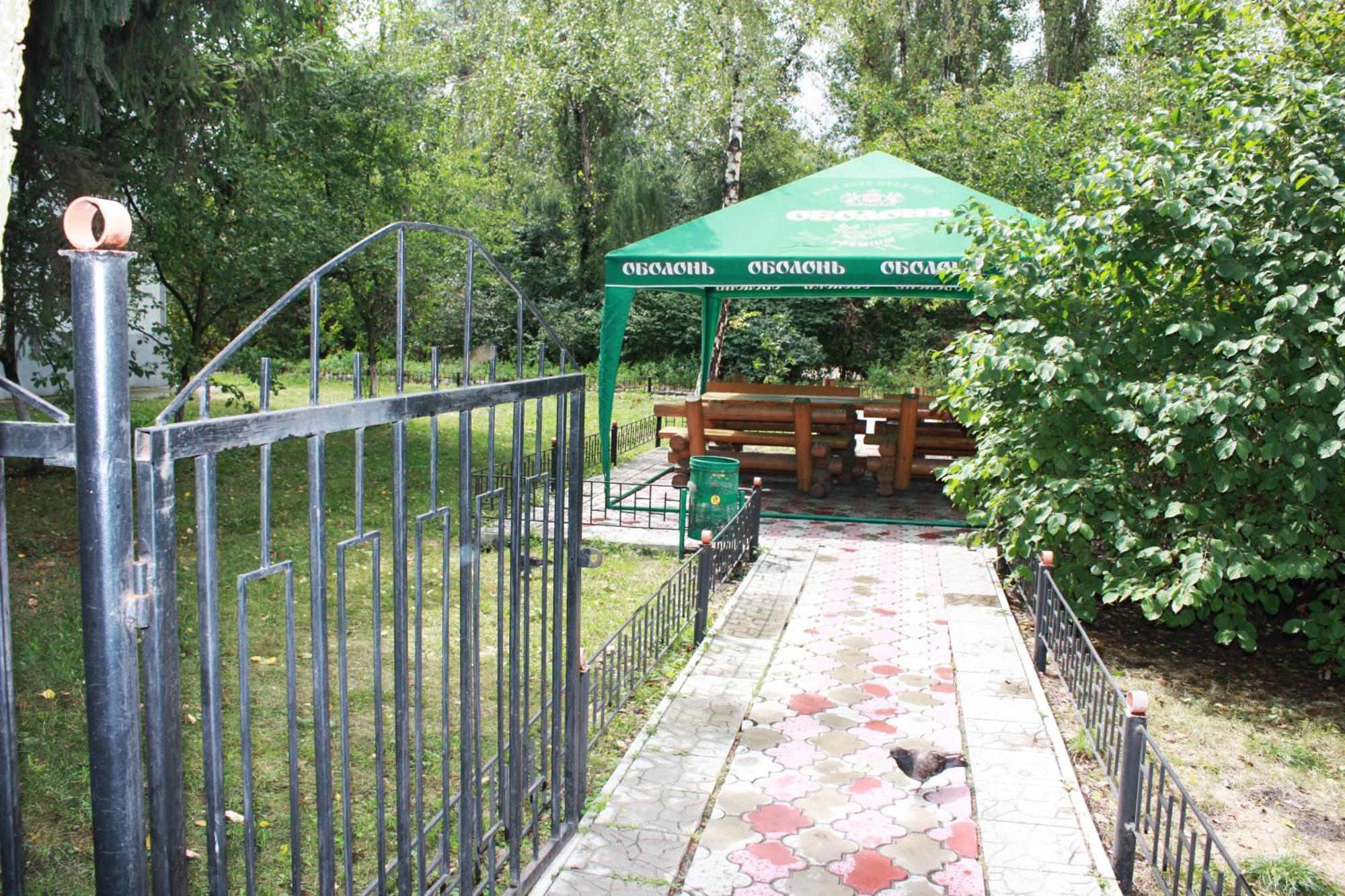 Vydubychi Hostel Киев Екстериор снимка